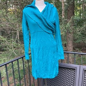 Athleta knit teal dress, with zippered pocket and v-neck. Sz. S